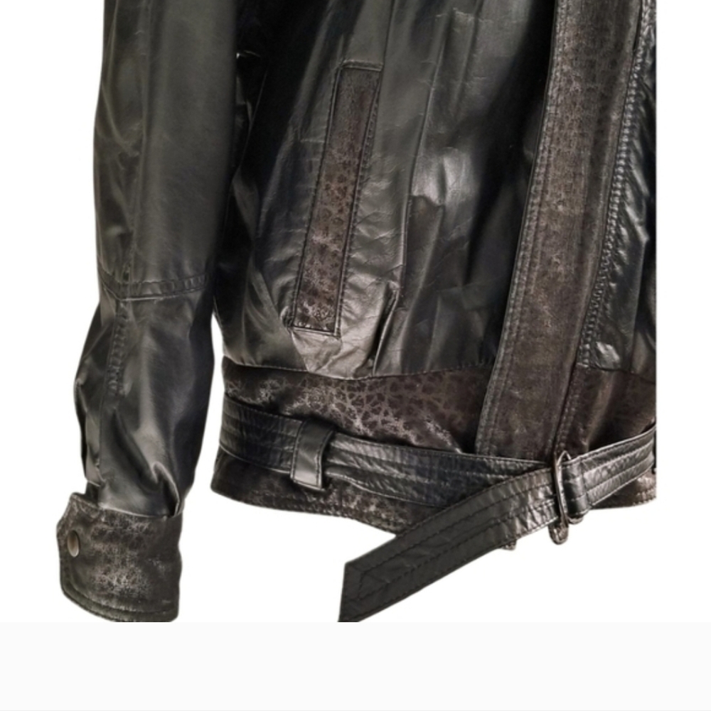 ๐จ๐ฆ Vintage 90s Black Leather Bomber Jacket Embossed Leopard Texture - Picture 5 of 6